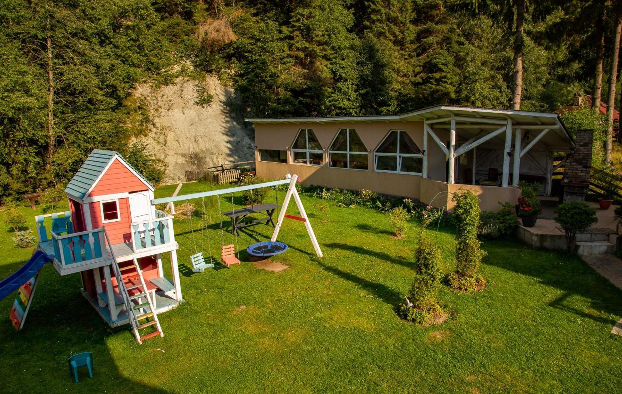 Anelisse Inn Moeciu De Sus Exterior photo